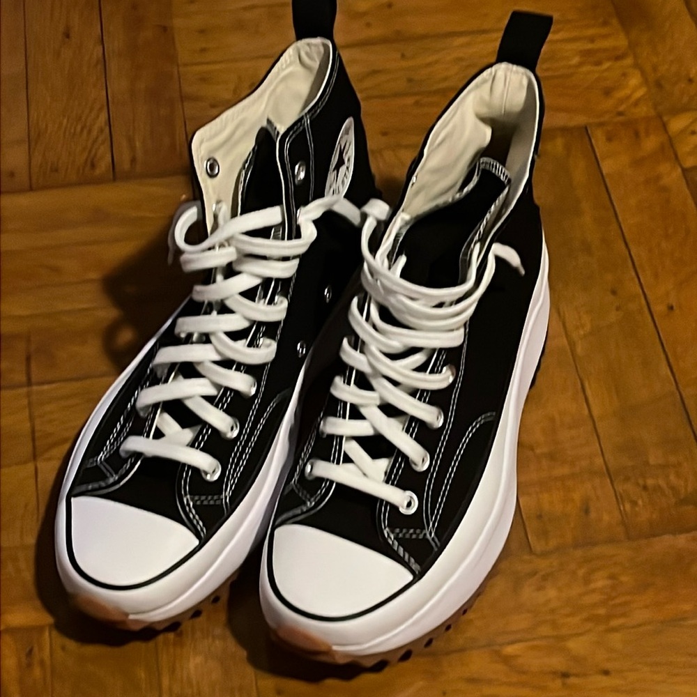 Converse Run Star Hike